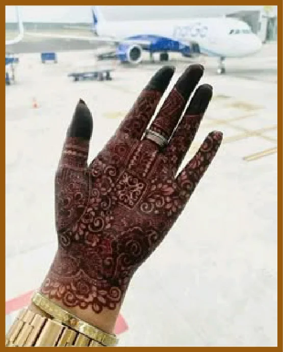 Heavily Bordered Floral Royal Front Hand Mehndi Design